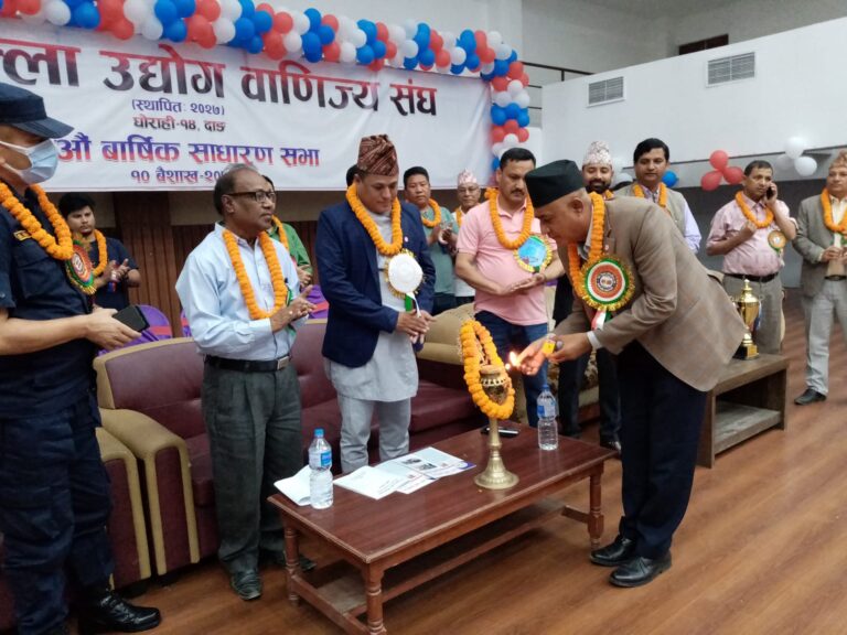 नीजि क्षेत्रले देशलाई श्रीलंकाको बाटोमा जान दिँदैन