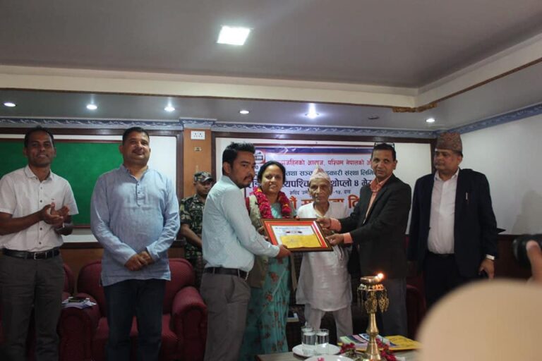 रेडियो मध्यपश्चिम १७ औं बर्षमा