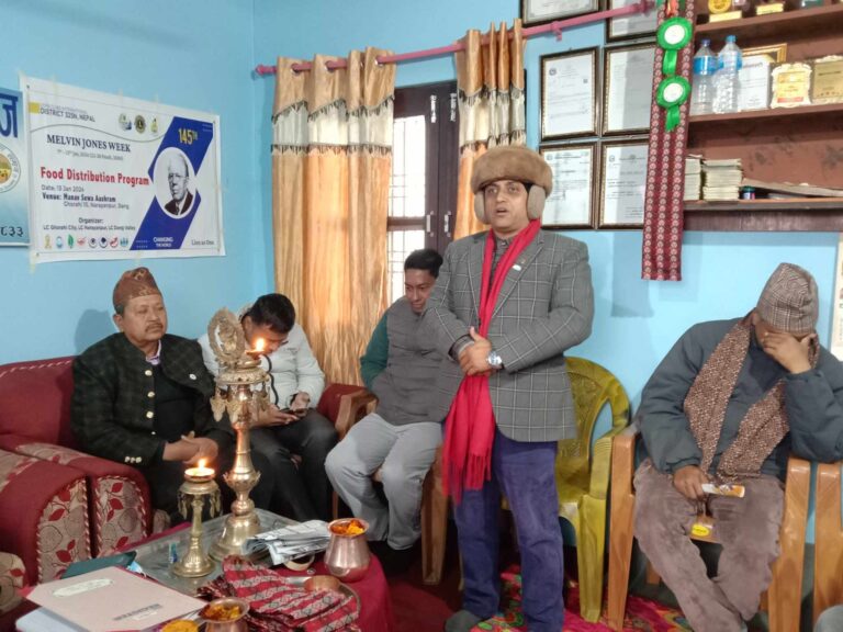 मानव सेवा आश्रम र गुरुकुल संस्कृतलाई खाद्यान्न सहयोग