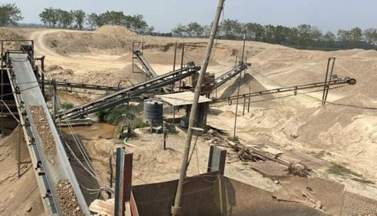 मापदण्ड र कानुन विपरीत संचालित चार उद्योग बन्द