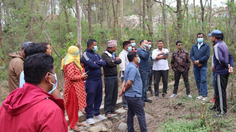 घोराहीमा दिसाजन्य लेदोबाट मल र सिचाईका लागि पानी तयार गरिने