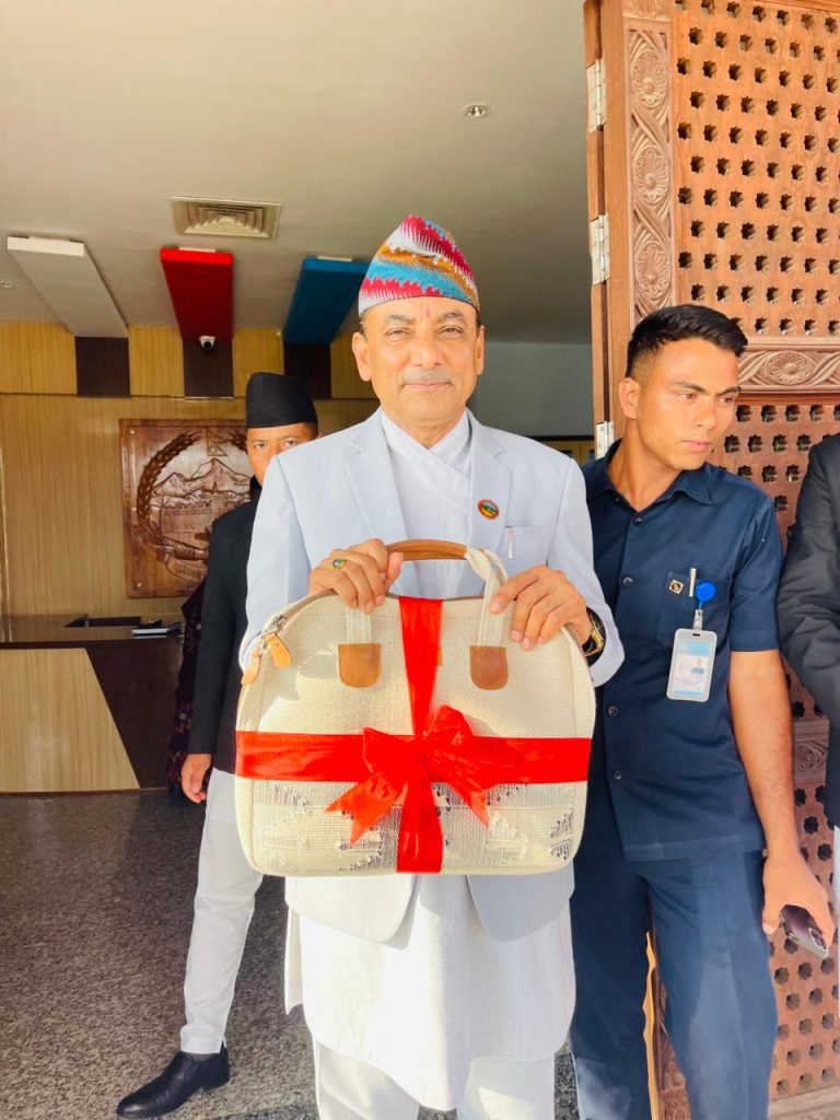 लुम्बिनी प्रदेशमा ३७ अर्ब ३८ करोडको बजेट सार्वजनिक